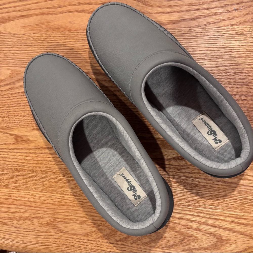 My Slippers Women's Size 9 Gray Leather Slippers